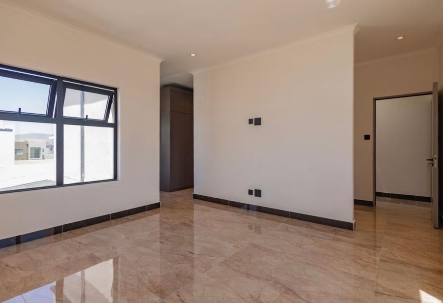 3 Bedroom Property for Sale in Sandown Western Cape